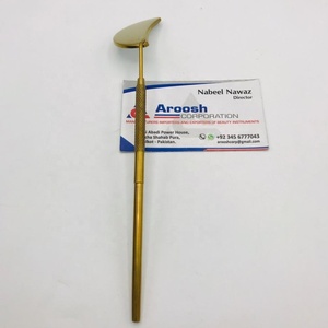 Venta al por mayor media luna extensión de pestañas espejo chapado en oro punta puntiaguda pinzas para cejas Etiqueta Privada herramienta de belleza para artistas - Product Image 3
