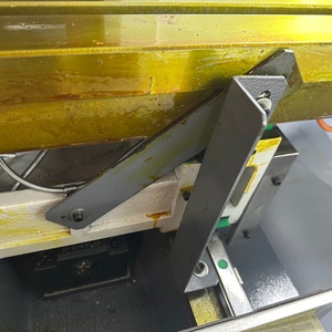 Centre d'usinage <span class=keywords><strong>vertical</strong></span> CNC 3 axes de haute précision, broche BT30, petite machine CNC pour usinage de métaux, usine OEM - Product Image 5