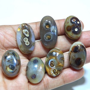 หินอาเกตธรรมชาติ ซูลามานีอาเกต รูปทรงรี เรียบเนียน แบบคาโบชอง สำหรับทำเครื่องประดับ - Product Image 1