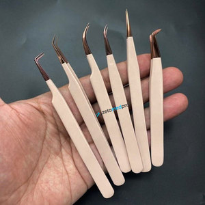 Pince à épiler professionnelle en acier inoxydable pointue pour extensions de cils, logo gravé sur mesure, design élégant or rose pêche, best-seller - Product Image 2