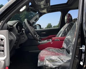SUV de lujo todoterreno estilo GR Sport 2025 3.5P - Product Image 6