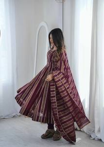 Vestido de Fiesta de Seda con Bordado Intenso para Mujer, con Lentejuelas, Diseño de Diseñador, Manga Larga, Listo para Usar, Estilo Étnico - Product Image 4