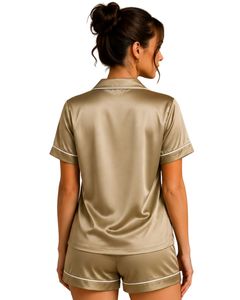 Conjunto de pijama de satén color champán personalizado para mujer, ropa de dormir de seda de lujo, conjunto de pijama con botones, ropa de dormir suave de manga corta. - Product Image 2