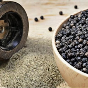 Poivre noir sec de qualité supérieure 550 GL ou poivre noir séché léger personnalisé, poivre noir de haute qualité - Product Image 3