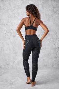 Leggings extensibles longs pour femmes avec tissu doux au toucher et mouvements fluides - Product Image 4