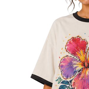 เสื้อยืดโอเวอร์ไซส์สีขาวสำหรับผู้หญิง พิมพ์ลายดอกชบาสีสันสดใส เสื้อยืดลำลองผ้าฝ้ายสำหรับฤดูร้อน รับผลิตแบบ OEM ODM ขายส่ง - Product Image 3