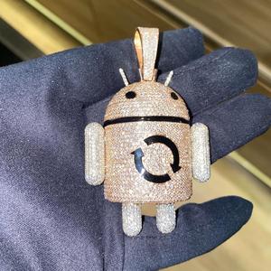 Pendentif Robot Hip Hop Iced Out Micro Pavé VVS Moissanite Diamant Plaqué Or Breloque Bijou - Product Image 1
