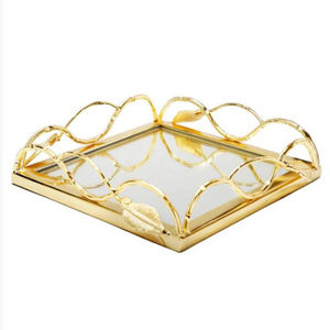 Plateau de service carré en aluminium plaqué or, fait main, best-seller, pour mariage et restaurant, pour boissons et nourriture - Product Image 1