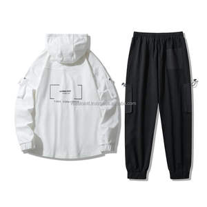 Ropa de lluvia con cremallera de moda OEM ODM Traje cortavientos para exteriores 2 piezas Zip Up Hombres bolsillo de carga Conjunto de chándales cortavientos - Product Image 3