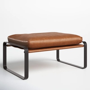 Nuevo y Moderno Banco Otomano de Cuero Marrón para Sala de Estar con Estructura Metálica de Diseño Creativo y Personalizado - Product Image 1