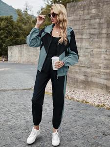 Conjunto Deportivo Personalizado para Mujer con Bloques de Color, Chaqueta con Cierre y Pantalones Jogger, Ropa Deportiva Casual, Fabricante OEM - Product Image 6