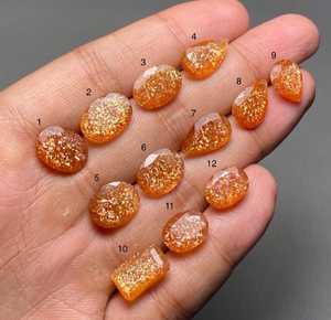 Confettis SUNSTONE de qualité supérieure, multi-couches, scintillants, formes mélangées, de nombreuses couleurs élégantes pour la fabrication de bijoux, toutes formes et tailles disponibles - Product Image 1