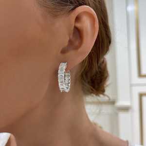 Pendientes de Aro con Diamantes Cultivados en Laboratorio con Corte Esmeralda, Doble Cara, de Lujo, Personalizados de Fábrica, 9 Quilates, Oro Sólido de 14K y 18K, Venta al Por Mayor - Product Image 2