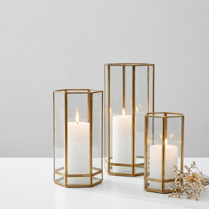 Candelabros de Latón con Marco Metálico Personalizados para Decoración del Hogar y Bodas - Product Image 1