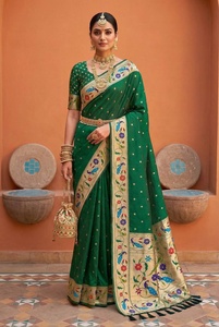 Sari en soie avec motifs de paons et de fleurs, tissage Meenakari, tenue traditionnelle indienne pour mariage, pour femmes - Product Image 3
