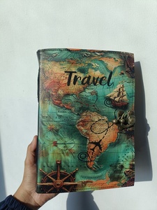 Cuaderno de Cuero Genuino Colorido con Mapa del Mundo Inspirador para Viajes, Ideal para Bocetos de Destinos y Lectura Clásica - Product Image 3