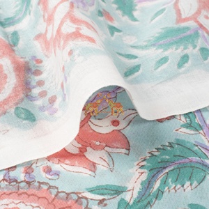 Nueva Colección de Tela Floral de Algodón con Estampado a Mano para Vestidos y Artículos de Decoración para el Hogar - Product Image 5