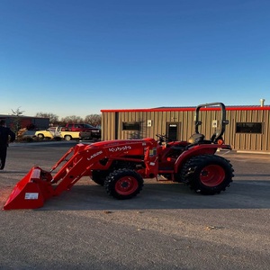 Tracteur Kubota L2502HST haut de gamme conçu pour des performances fiables sur le terrain et une utilisation confortable lors de différentes tâches agricoles - Product Image 3