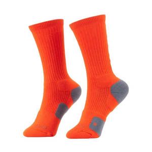 Chaussettes de sport personnalisées de qualité supérieure, entièrement sublimées, respirantes, tricotées, pour enfants, saison hivernale, chaussettes courtes, adaptées aux diabétiques - Product Image 1