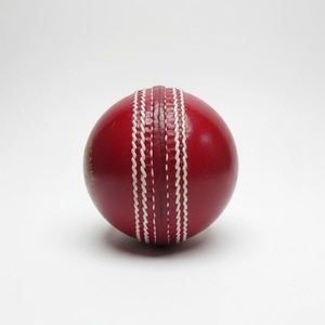Pelota de Cricket Clásica de Cuero, Doble Costura, Duradera, Roja, para Cricket - Product Image 3
