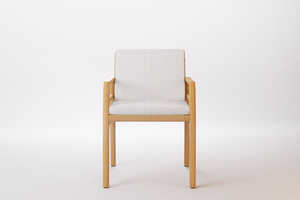 Chaise de salle à manger en teck massif de qualité supérieure, écologique, avec revêtement en tissu durable, idéale pour l'intérieur et l'extérieur. - Product Image 2