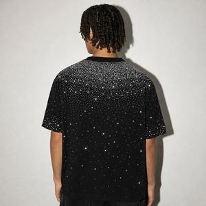 Camisetas de hombre de algodón oversize con estampado gráfico degradado y pedrería, estilo urbano, corte holgado, fabricación personalizada, producción a granel. - Product Image 2