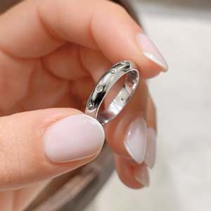 Bague de promesse en or massif 9K 10K 14K 18K avec diamant de laboratoire rond, sertie sur toute la surface, certifiée IGI, couleur DEF, clarté VS VVS - Product Image 5