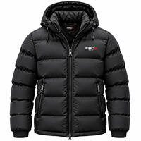 Blouson d'hiver matelassé noir pour homme grande taille avec capuche amovible en fourrure de mouton brodée, fermeture éclair et logo frontal