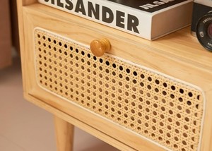 Mesita de Noche Moderna de Madera con Cajón de Ratán, Gabinete de Estilo Mid-Century con Estante Abierto para Dormitorio o Sala de Estar - Product Image 3