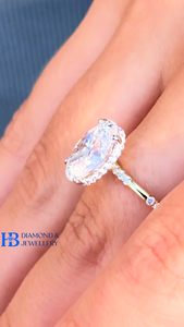 Bague de fiançailles de luxe en or 18 carats avec diamant de laboratoire taille ovale VVS couleur D, bague de mariage unique de créateur, vente en gros au meilleur prix. - Product Image 3