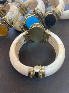 Bracelet manchette rond en os naturel fait main, écologique, moderne, style ange, pour femme - MN EXPORTS Uttar Pradesh - Product Image 5