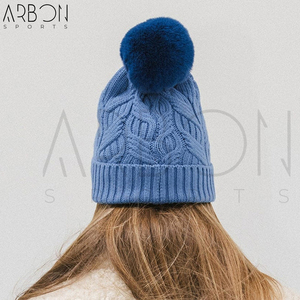 Bonnet d'hiver personnalisé avec logo 2026, pompon, épais, doux, pour l'extérieur, prix de gros, nouvelle arrivée, uni, décontracté, unisexe - Product Image 5