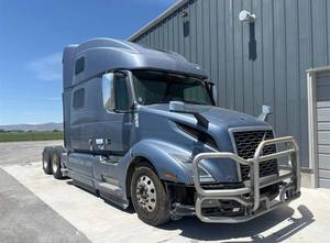 ENVÍO INMEDIATO: Volvo VNL860 D13 USADO del 2020, 500HP - Product Image 3