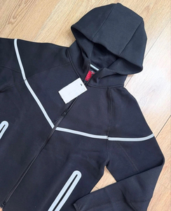 Conjunto de Sudadera con Capucha y Pantalones Deportivos de Forro Polar Térmico de Alta Calidad para Hombre, de Secado Rápido, con Color y Logotipo Personalizables - Product Image 4