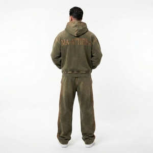 Conjunto Deportivo para Hombre con Capucha, Color Verde Oliva, Cierre Completo, Sudadera Holgada de Algodón y Pantalones con Estampado de Estrellas y Logotipo con Letras en la Parte Delantera - Product Image 2