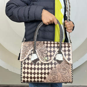 Bolso Tote de Cuero a Cuadros Hecho a Mano de Primera Calidad, Diseño de Lujo, Bolso Bandolera de Cuero Vacuno Genuino para Mujer - Product Image 4