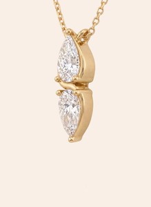 Collar con Colgante de Diamantes de Corte Pera Doble en Oro Amarillo Sólido, Gargantilla Minimalista con Dos Piedras en Racimo Vertical, Elegante para Uso Diario - Product Image 2
