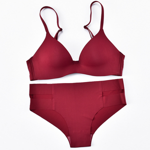 Ensemble de bikini personnalisé pour femme, vert sarcelle, avec haut dos nu à col en V croisé sur le devant et bas à coupe haute à lacets latéraux, vente en gros - Product Image 6