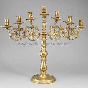 Candélabre en métal minimaliste moderne pour centre de table de salle à manger avec bougeoir élégant design contemporain - Product Image 1