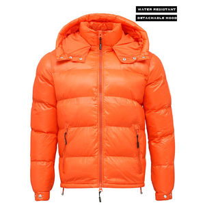 Chaqueta Acolchada Naranja Brillante Personalizada para Hombre, Chaqueta Impermeable de Invierno con Capucha Desmontable, Chaqueta Acolchada con Relleno Cálido y Sostenible - Product Image 4