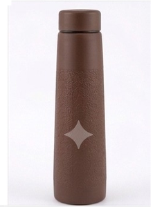 ขวดน้ำทองแดงสีน้ำตาลขัดเงา ดีไซน์โดดเด่น สำหรับเด็ก พกพาไปออฟฟิศได้ - Product Image 1