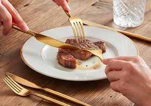 Ensemble de couverts en acier inoxydable doré, finition miroir élégante, pour la salle à manger, la cuisine, les mariages, les fêtes et les cadeaux. - Product Image 6