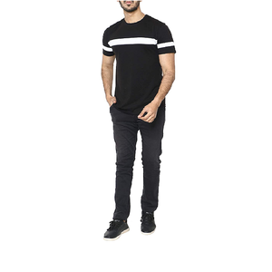 เสื้อยืดผู้ชายสีดำล้วน ทรงปกติ น้ำหนัก 220 กรัม  แบบเรียบ  สำหรับใส่ลายกราฟิก  พร้อมแผงสีขาว  รุ่นท็อปเฮฟวี่เวท - Product Image 4