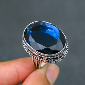 Anillo de Topacio Azul Londres Moderno y Elegante, Corte Ovalado, con Engaste de Plata de Ley 925, de Lujo - Product Image 2