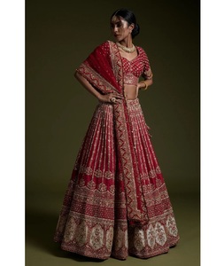 ชุดเลเฮนกาโชลีแบบดั้งเดิมของอินเดีย ผ้าไหมรังงูน ประดับด้วยงานปักเลื่อมดอริและงานปักด้าย สำหรับงานแต่งงาน สำหรับผู้หญิง - Product Image 1