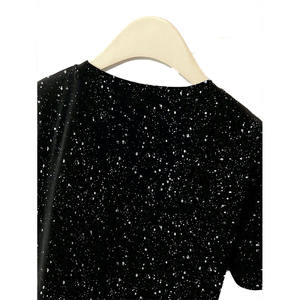 Camiseta de Lujo para Hombre con Estampado Brillante, Negra con Puntos, de Moda, de Algodón, Informal, Fabricante OEM de Camisetas de Marca Privada - Product Image 4