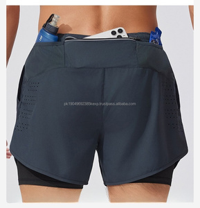 Pantalones cortos deportivos con bolsillo interior para teléfono para hombre, 2 capas, pantalones cortos transpirables de secado rápido para correr, logotipo personalizado, pantalones cortos activos 2 en 1 - Product Image 2