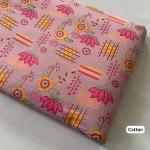 Tela de Algodón Estampada Floral con Base Negra, Material Suave y Transpirable para Vestidos, Kurtis, Camisas, Uso en Textiles del Hogar y Costura - Product Image 4