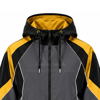 Ensemble coupe-vent d'extérieur avec short en tissu respirant, finition lisse, taille ajustable et veste extérieure entièrement zippée