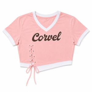 Camiseta de mujer estilo diseñador con cordones, rosa, con estampado personalizado, ribete en contraste, cuello en V, corte ajustado, top corto asimétrico con ribete en contraste, de fábrica. - Product Image 3